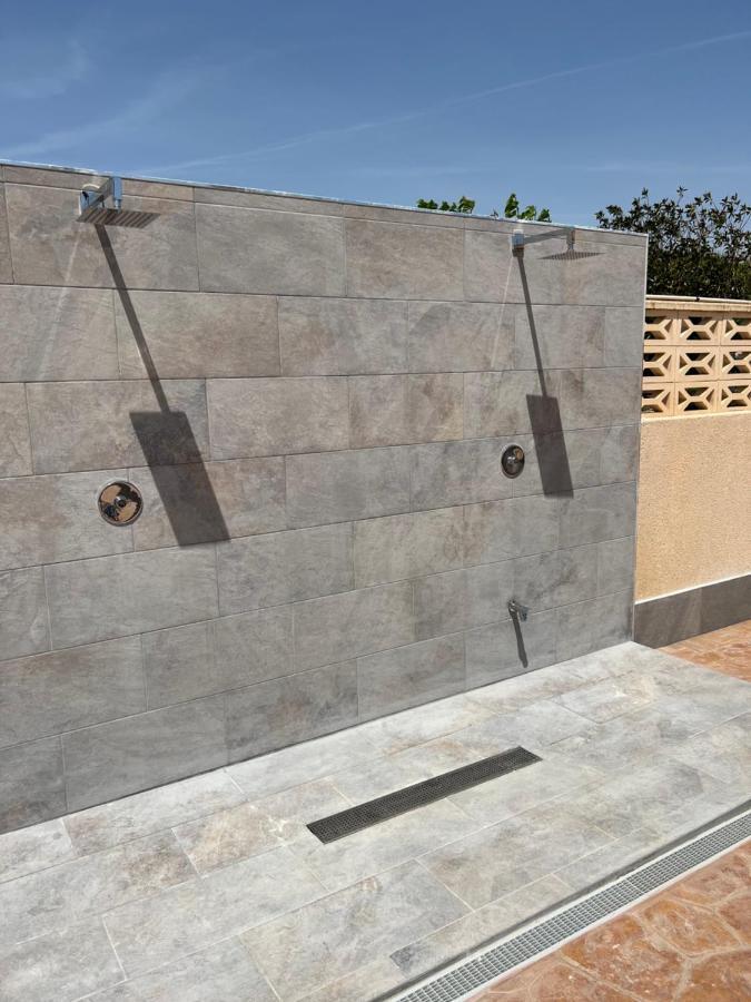 Bonito Adosado Con Piscina A 200 M De La Playa Apartman El Mojon  Kültér fotó
